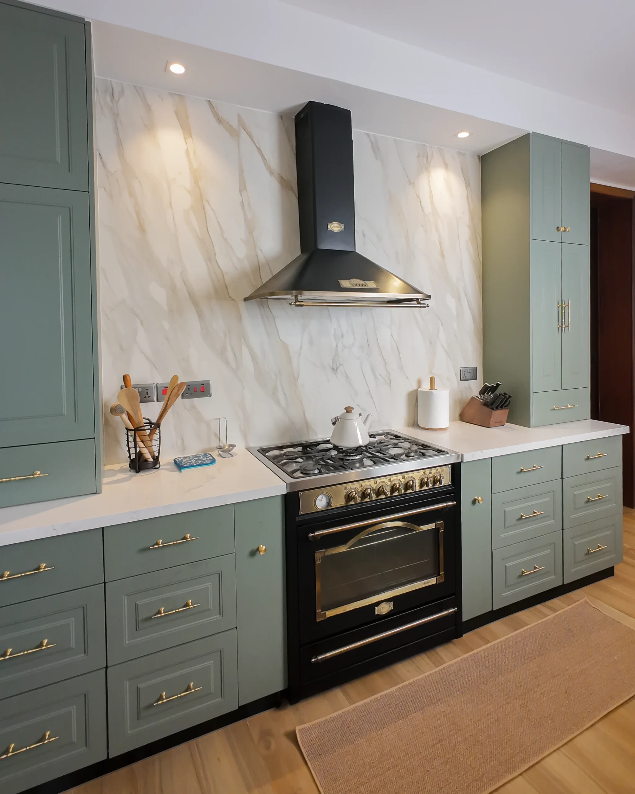 Classic Elegance — A Nairobi Kitchen in Caesarstone Statuario Maximus photo 7