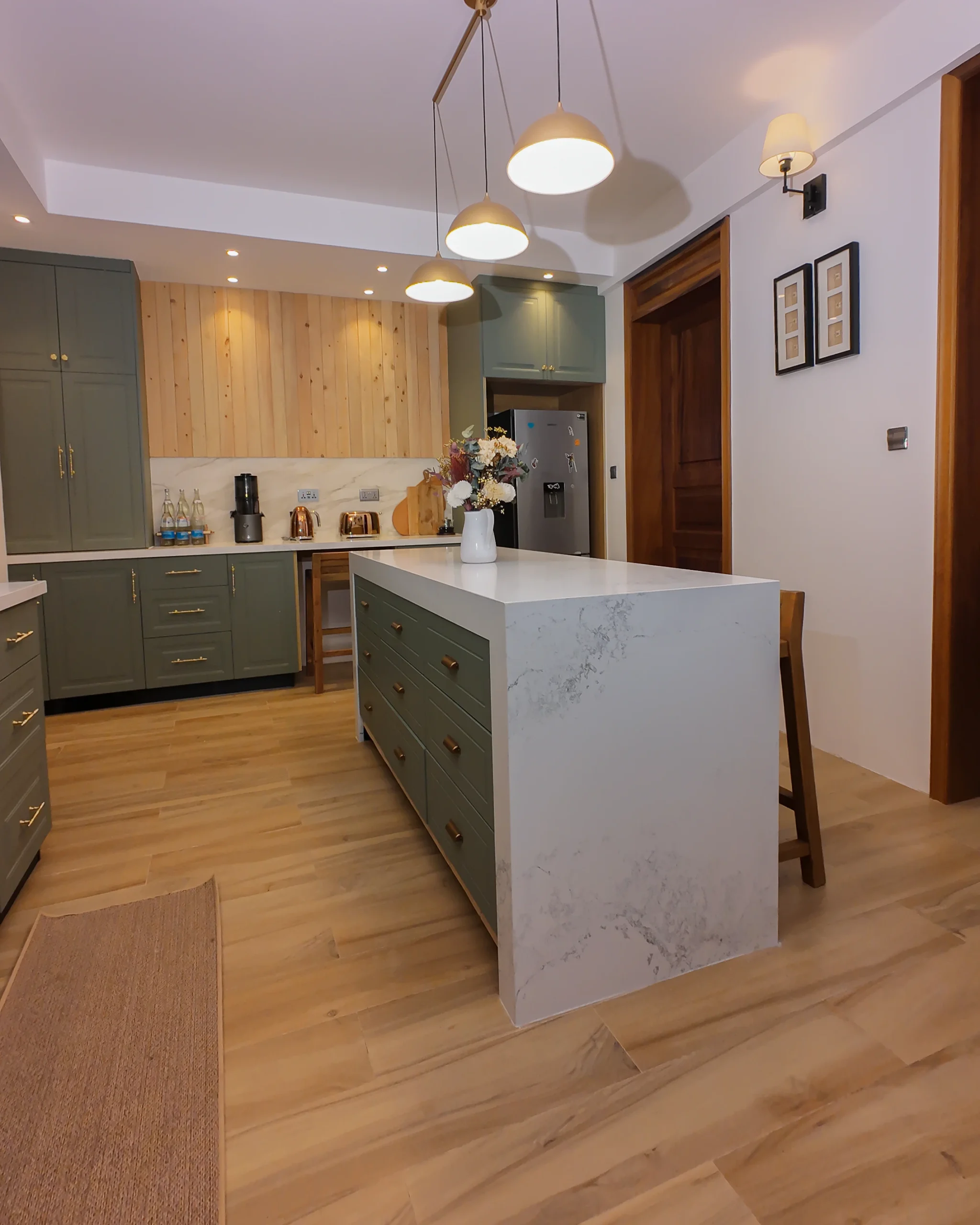 Classic Elegance — A Nairobi Kitchen in Caesarstone Statuario Maximus photo 2