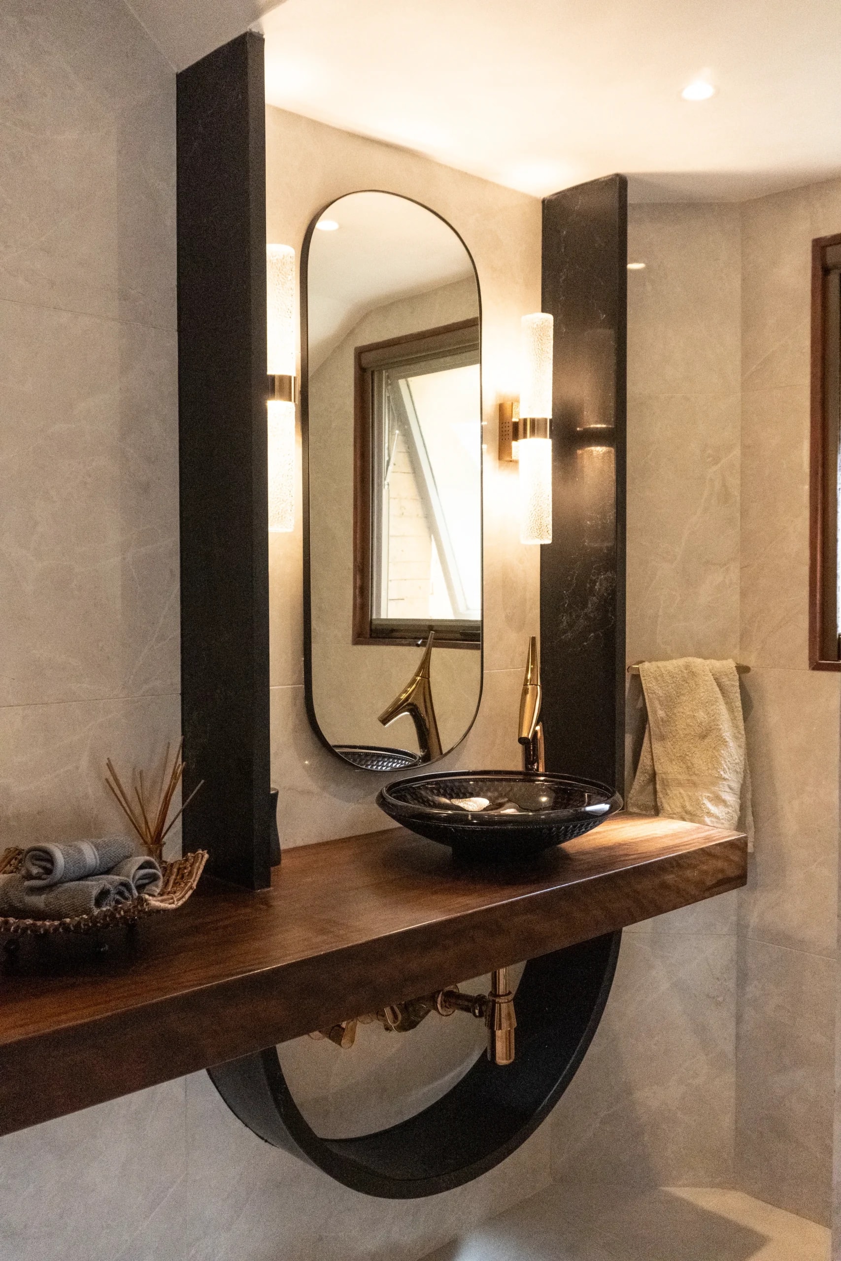 Custom Thermoformed Quartz Vanilla Noir Vanity, Nairobi photo 3