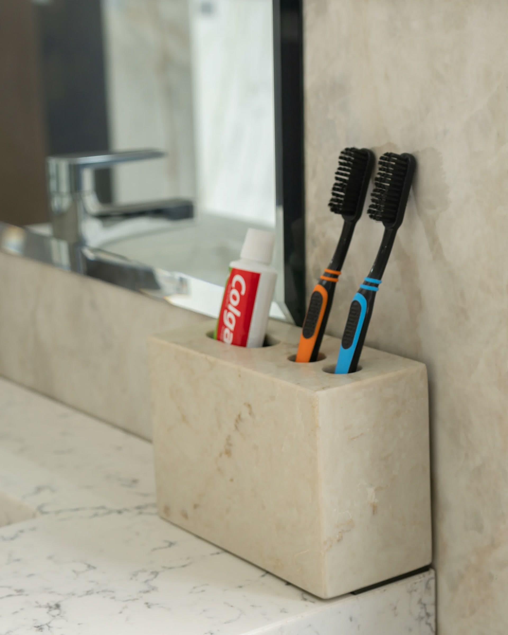 Stationery holder